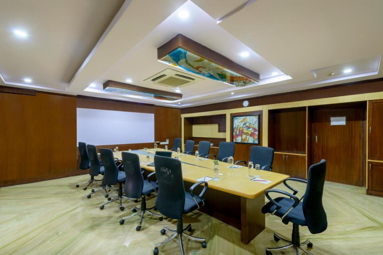 The Fern Residency - Yeshwanthpur Hotell Bangalore Exteriör bild