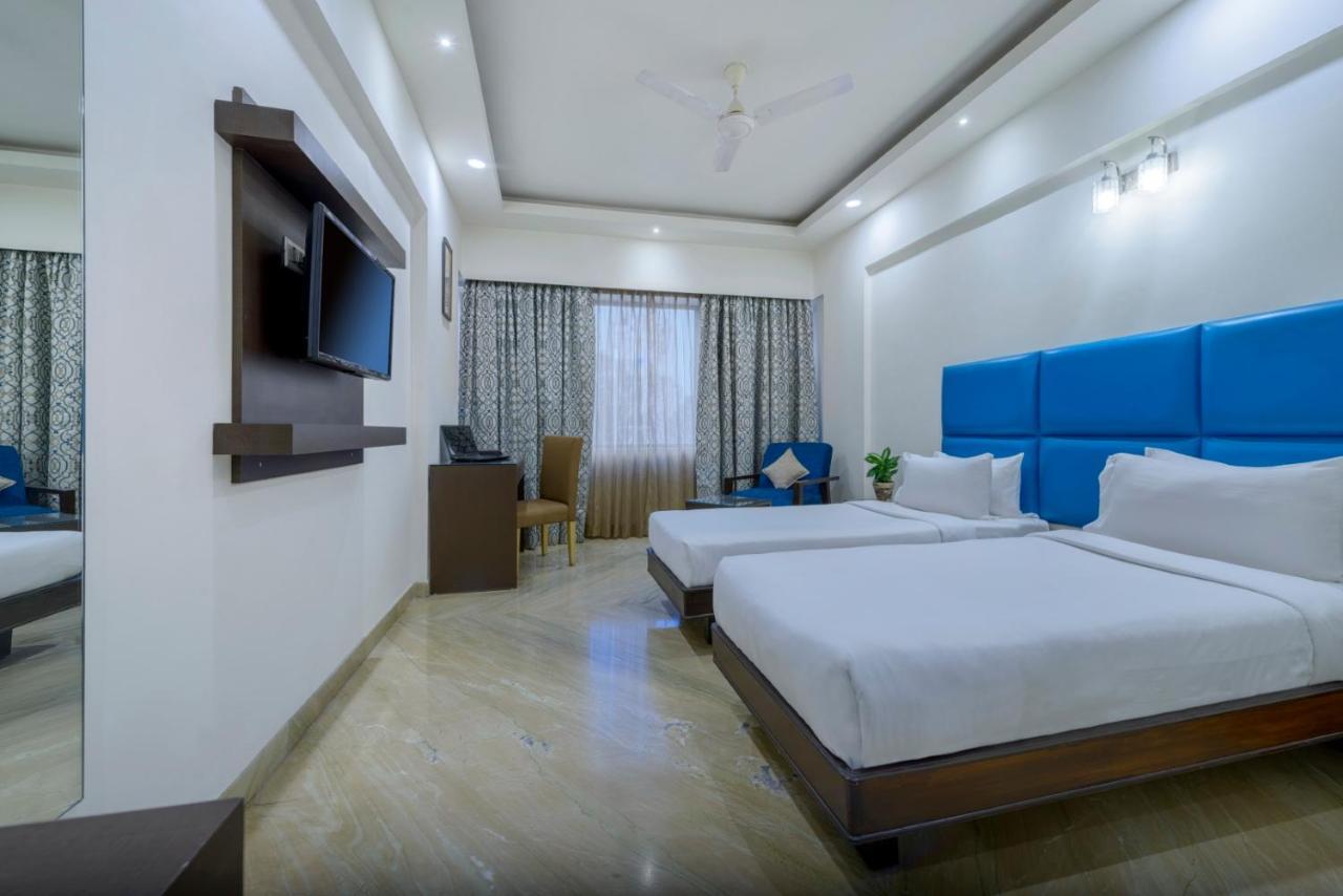 The Fern Residency - Yeshwanthpur Hotell Bangalore Exteriör bild