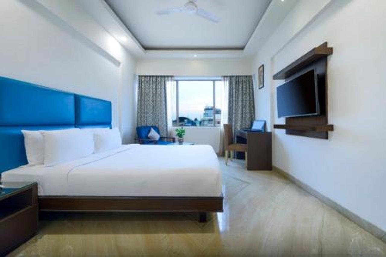The Fern Residency - Yeshwanthpur Hotell Bangalore Exteriör bild
