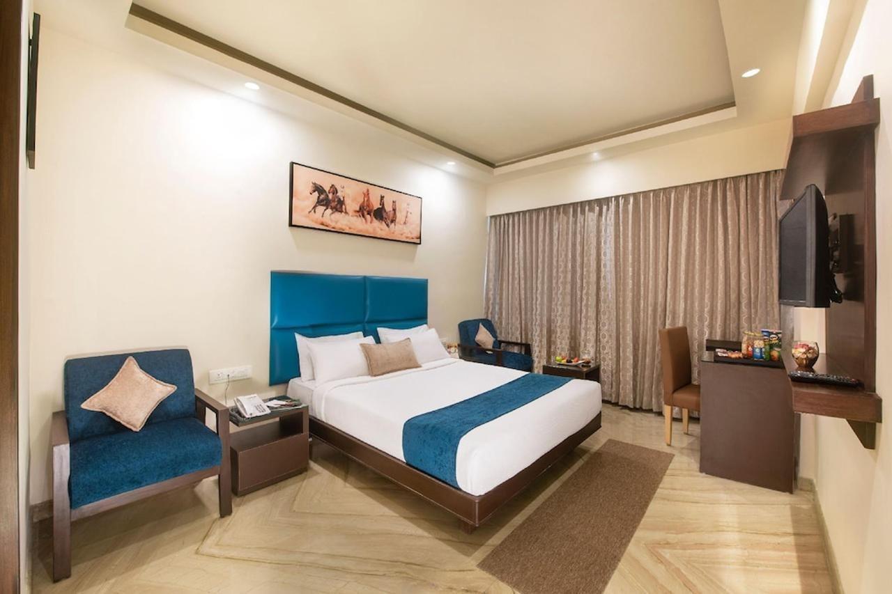 The Fern Residency - Yeshwanthpur Hotell Bangalore Exteriör bild
