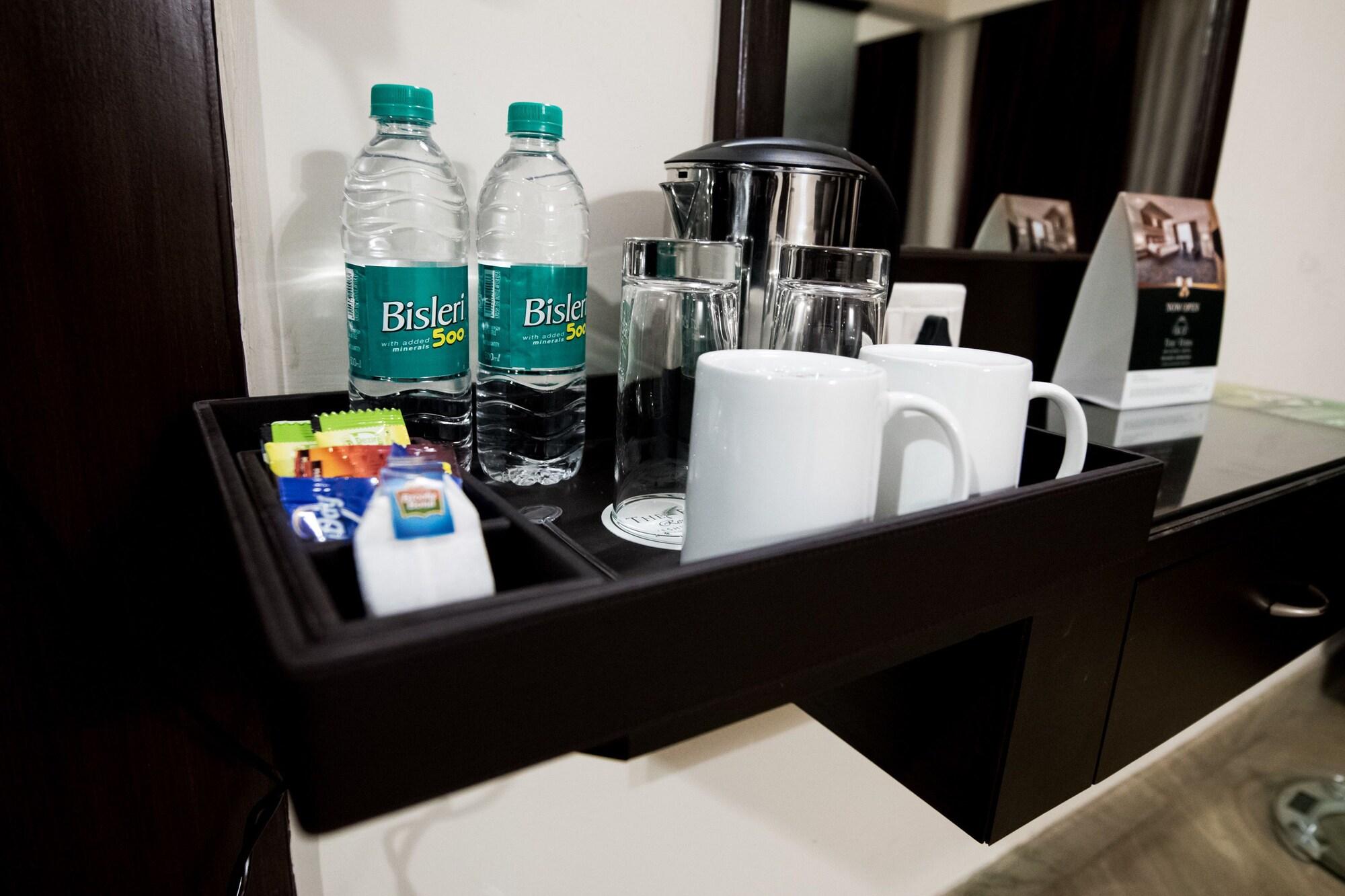 The Fern Residency - Yeshwanthpur Hotell Bangalore Exteriör bild