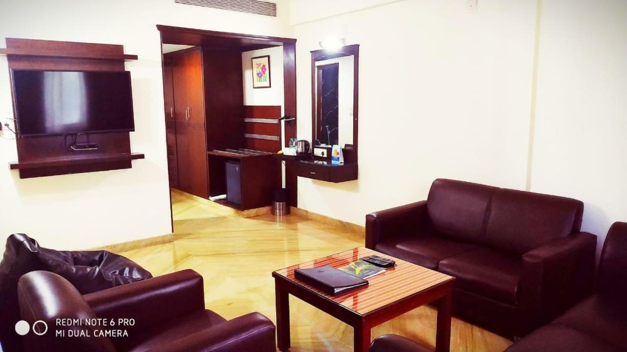 The Fern Residency - Yeshwanthpur Hotell Bangalore Exteriör bild